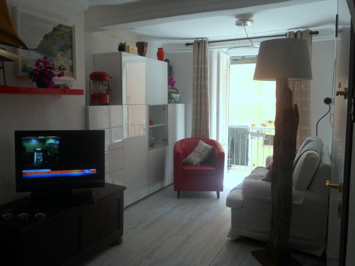 La Porta Delle 5 Terre Trilocali Apartment Бонасола Стая снимка