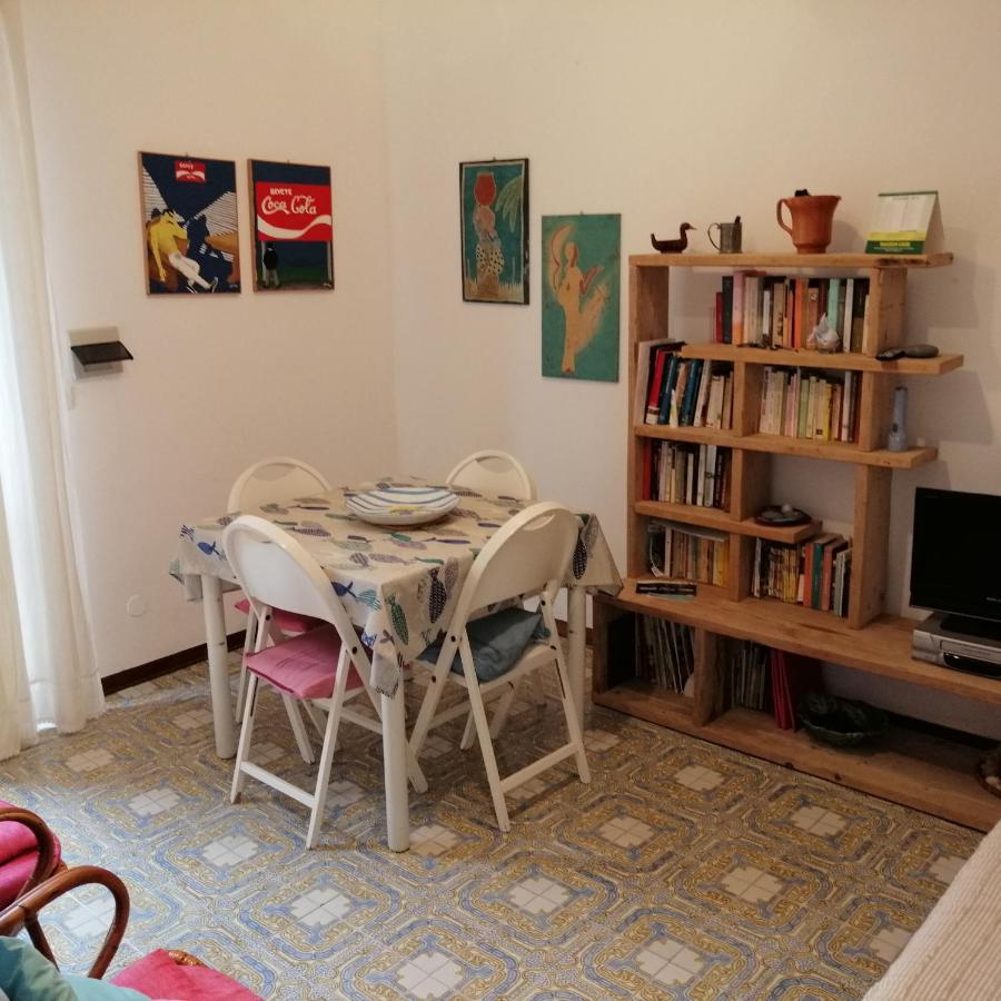 La Porta Delle 5 Terre Trilocali Apartment Бонасола Стая снимка